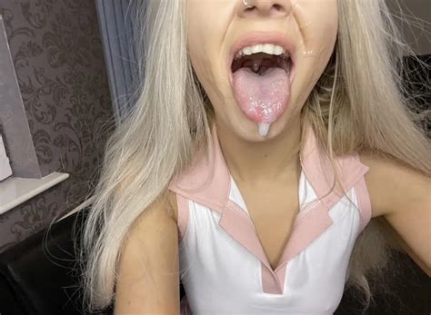 I Love Getting A Hot Load All Over My Face Scrolller