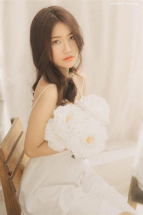 Không hổ danh nàng thơ của ĐH Hutech nhan sắc này khiến bao nam sinh phải đắm say Hot Girl