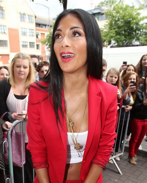 Nicole Scherzinger Braless In A Hot Red Suit And White Belly Top While Arriving Porn Pictures