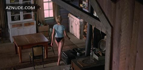 A LIFE LESS ORDINARY NUDE SCENES AZNude