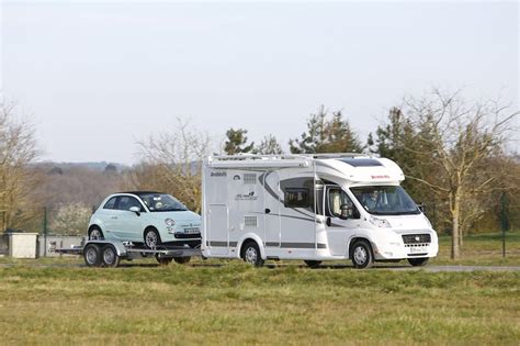 Tracter Une Voiture L G Re Pour Camping Car Tout Ce Que Vous Devez