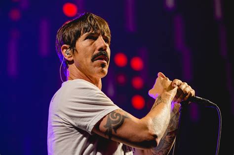 Red Hot Chili Peppers Anthony Kiedis dit qu il a fait face à une situation exceptionnelle