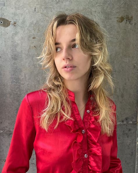 20 Trendy Ideas To Rock A Blonde Wolf Cut This Spring