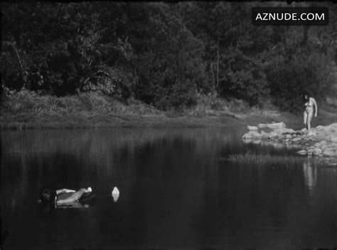 CORRENTE NUDE SCENES AZNude