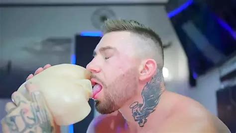 Russian Bodybuilder Fucking Toy Pussy Xhamster