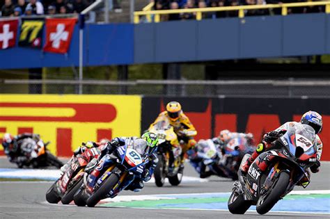 WSBK 2024 Belanda Race 2 Toprak Razgatlioglu Podium Pertama Kali Di