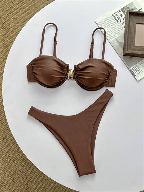 Conjunto de Maiô Bikini Top Arco e Shorts de Peças Alça