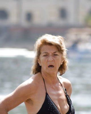 Reife Milfs Gilfs Badeanzug Oder Bikini Porno Bilder Sex Fotos XXX Bilder 3833478 PICTOA