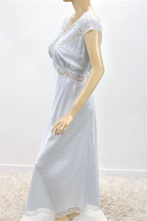 Vintage 1940s 50s Barbizon Nightgown Negligee M Blue Nylon Soft Satin