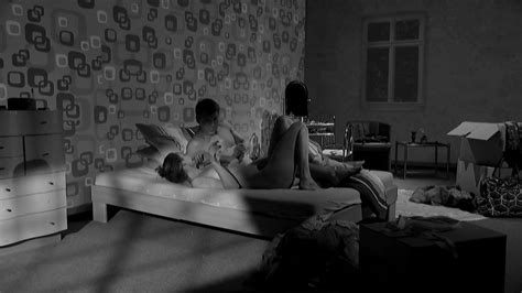 Nude Video Celebs Luise Heyer Nude Harte 2015