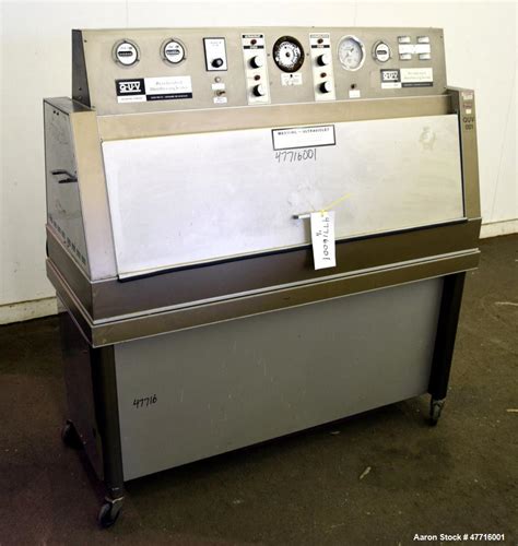 Used Quv Accelerated Weathering Tester Model Qu