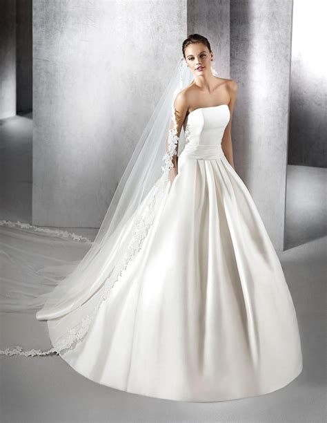 21+ Spanish Wedding Dresses Designers