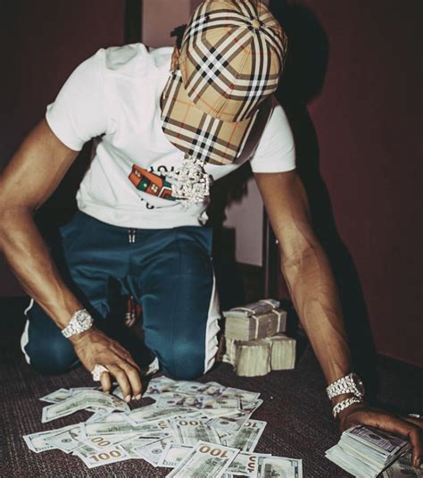 Rapper With Money Wallpapers Wallpaper Cave