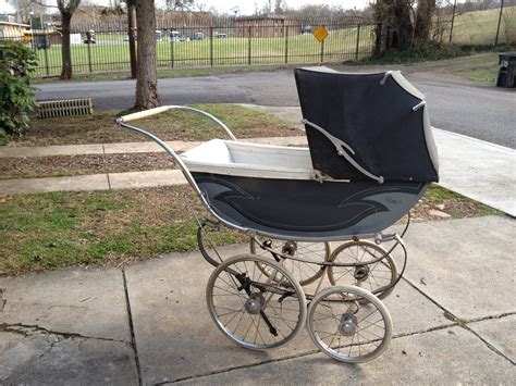 Vintage baby buggy? : BabyBumps