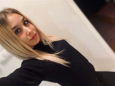 Barelylegal Barelylegal Cam Nude Free Live Sex Chat Room Camsoda