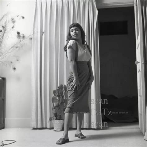 1950S VOGEL NEGATIVE BUSTY Nude Pinup Girl Tonya Murrietta Cheesecake V100363 EUR 18 43