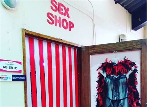 Ladrones Saquearon Sex Shop En Villa Alemana Solo Dejaron Un Par De Bolas Chinas Un