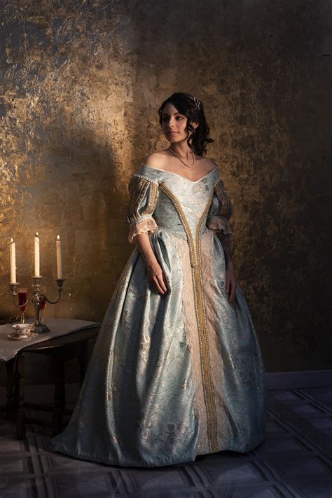 Dresses From The 17th Century 17th Century Golden Dress, 1600s Gown,