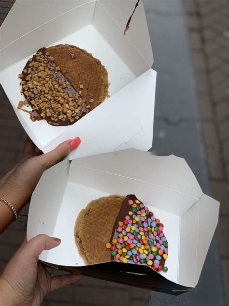 Van Wonderen Stroopwafels | hannatalks