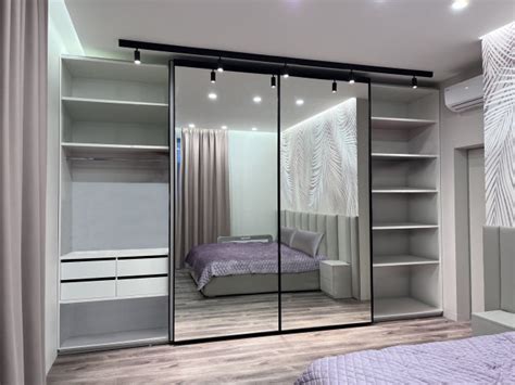 Современный шкаф для хранения с системой дверей скрытого раздвижения ...