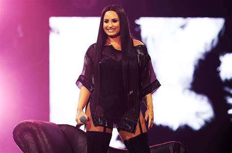 Demi Lovato Bikini Body