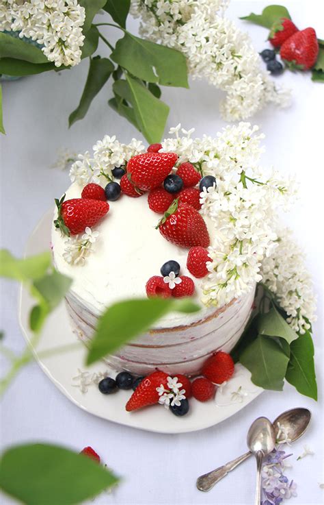 Naked Cake Aux Fraises Devorezmoi