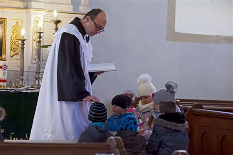 N Rodn T De Man Elstva Cirkevn Zbor Ecav Na Slovensku