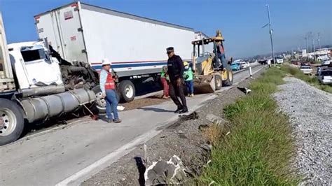 Choque De Tráiler Paraliza Tráfico En La Autopista México Queréta