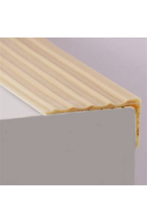 Резиновый угловой профиль противоскользящий самоклеющийся У 50 купить в ...