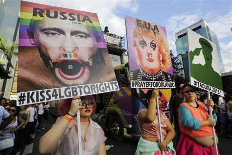 Hundreds Of Thousands Attend Brazil S Massive Gay Pride Parade