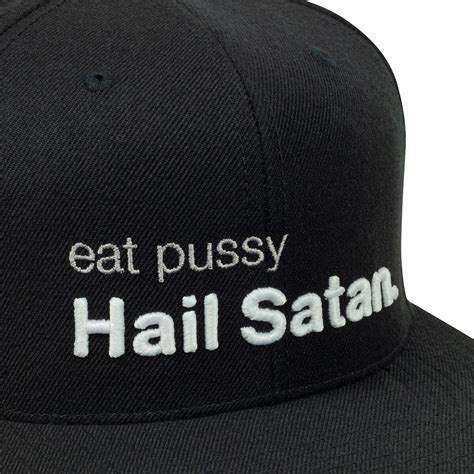 Casquette HOLY BLVK EAT PUSSY HAIL SATAN HB Metalmonde Fr