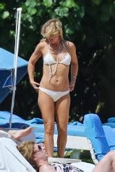 Kate Hudson Wearing A Bikini In Hawaii Lqtag Page Phun Org Forum