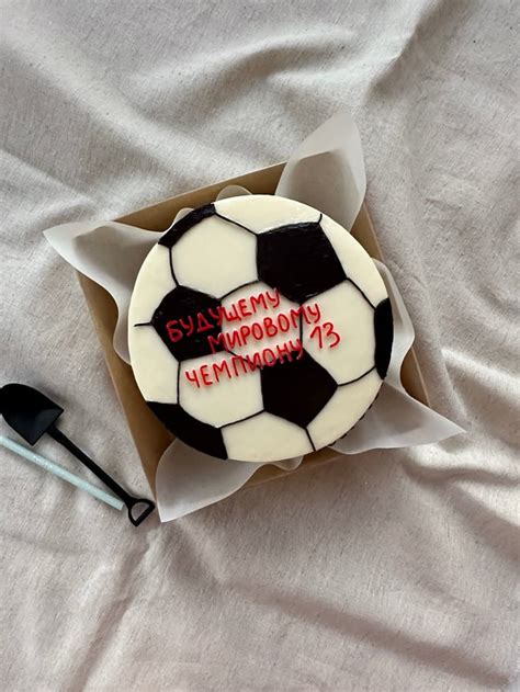 Бенто торт футболисту | Футбол торты, Смешные торты на день рождения ...
