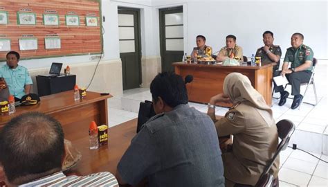 Deng Ical Pimpin Rapat Pedagang Dengan Pengembang Pasar Sentral