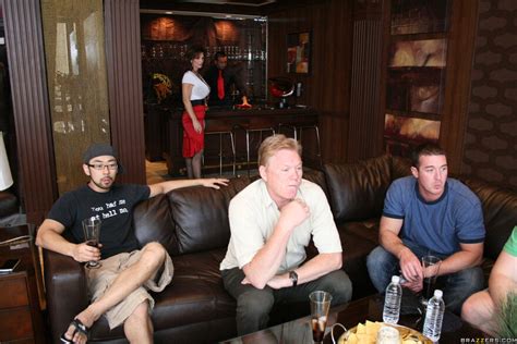 Deauxma Is Thirsty For Cocktail Porn Pic