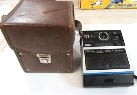 Lot Vintage Kodak Ek6 Instant Camera