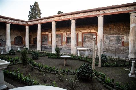 Jaw Dropping Discoveries At Pompeiis Scandalous House Of Vettii A