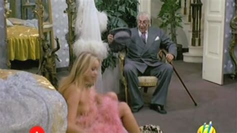 Naked Gloria Guida In Maschio Latino Cercasi