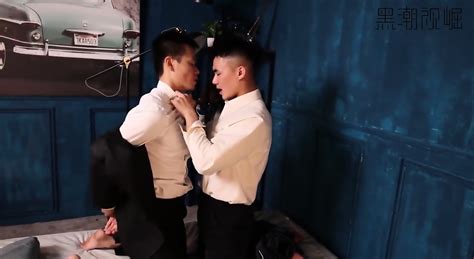 Bed Sex Between Gay Men In Suits XhaHni