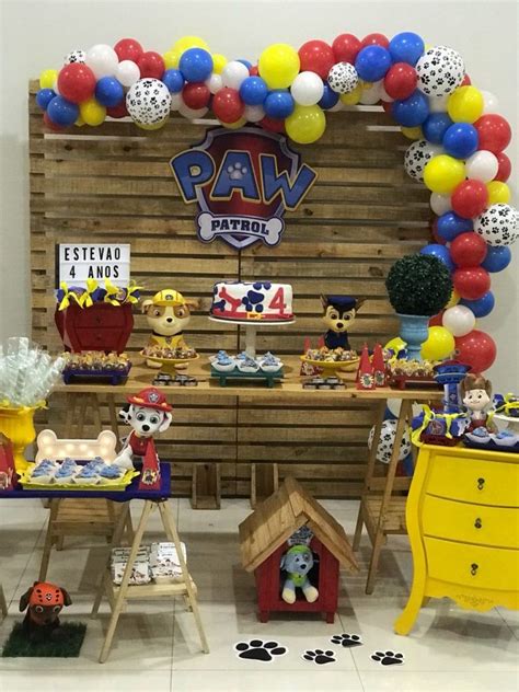 Festa da patrulha canina decoração em pallet Aniversário paw patrol