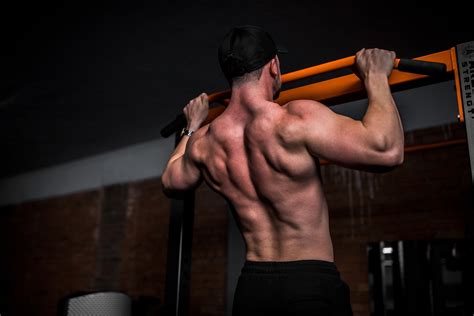 5 Effective Exercises For Subscapularis Muscle Strengthening — Edge Of