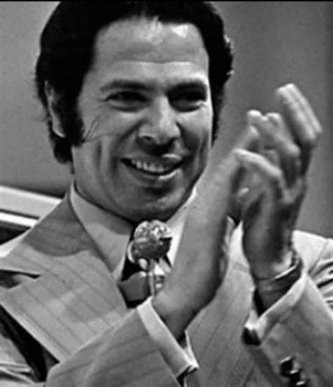 eu queria ter conhecido o silvio santos... quando eu ganhei o troféu