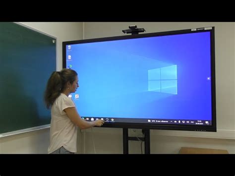 Как выбрать интерактивную панель для школы