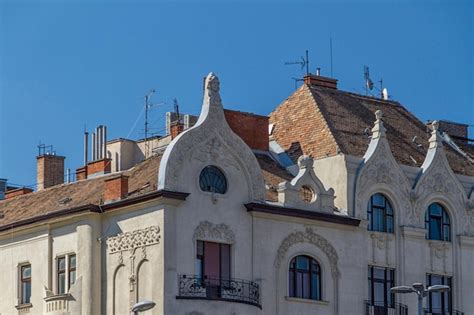 Bâtiments Typiques Du Xixe Siècle Dans Le Quartier Du Château De Buda à