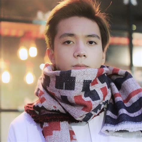 Hot boy ĐH Kinh tế Quốc dân nổi tiếng vì giống Soobin Hoàng Sơn