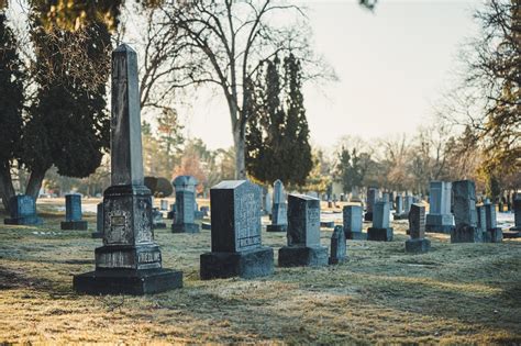 Traditional Burial Vs Cremation Which Is The Better Option