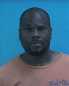 Derrick Terrell Stewart A Registered Sex Offender In Cairo Ga