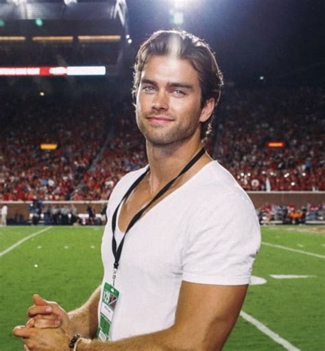 On Twitter My Straight Coworker Id Fuck This Man Thats The Best Co Sign Ive Heard In A