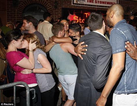 Gay Marriage Is Legal In New York Daily Mail Online