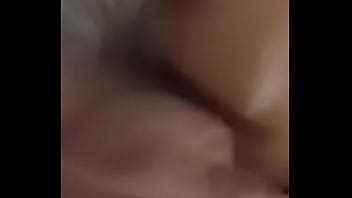 Gémissements et doigts XVIDEOS